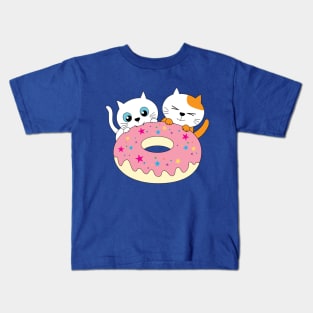 cat eating donuts Kids T-Shirt